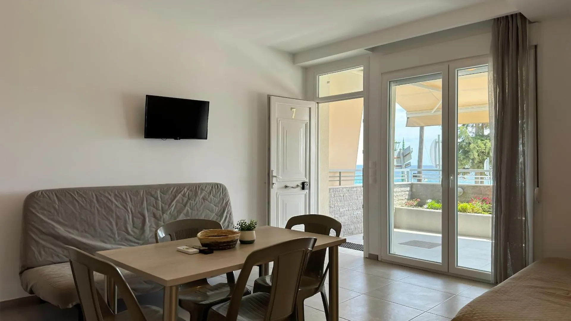 Blue Horizon 7 Apartment Nea Kallikrateia Greece