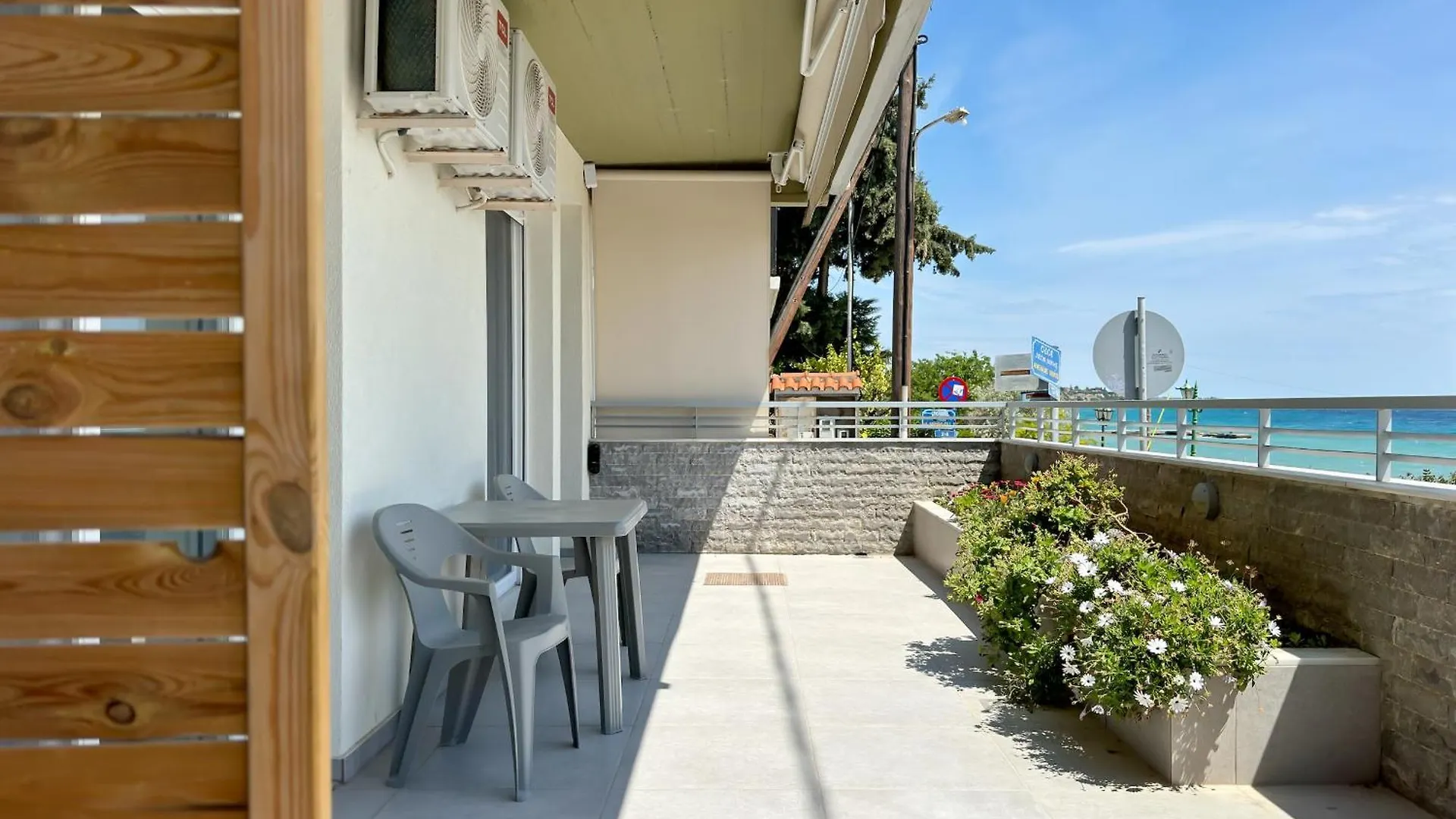 Blue Horizon 7 Apartment Nea Kallikrateia Greece